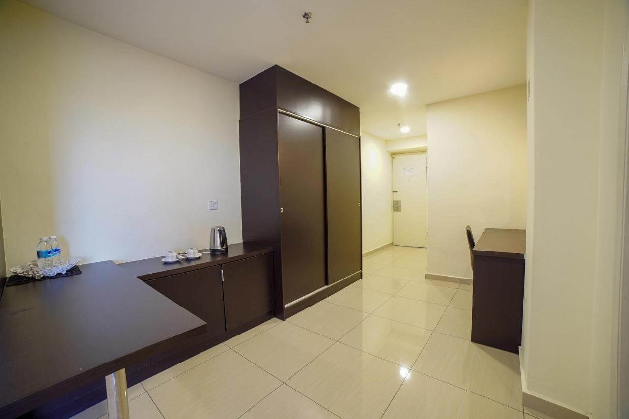 Oyo 89531 Villa Hotel سيغامات المظهر الخارجي الصورة