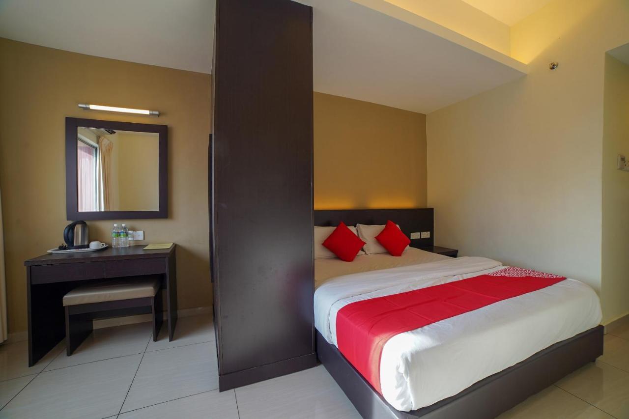 Oyo 89531 Villa Hotel سيغامات المظهر الخارجي الصورة
