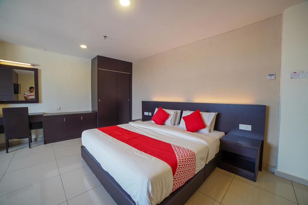 Oyo 89531 Villa Hotel سيغامات المظهر الخارجي الصورة