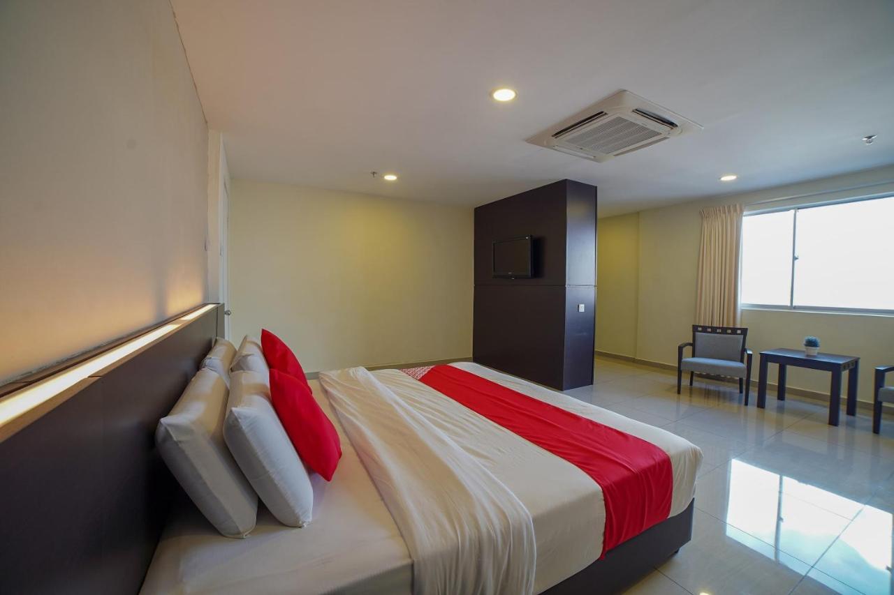 Oyo 89531 Villa Hotel سيغامات المظهر الخارجي الصورة