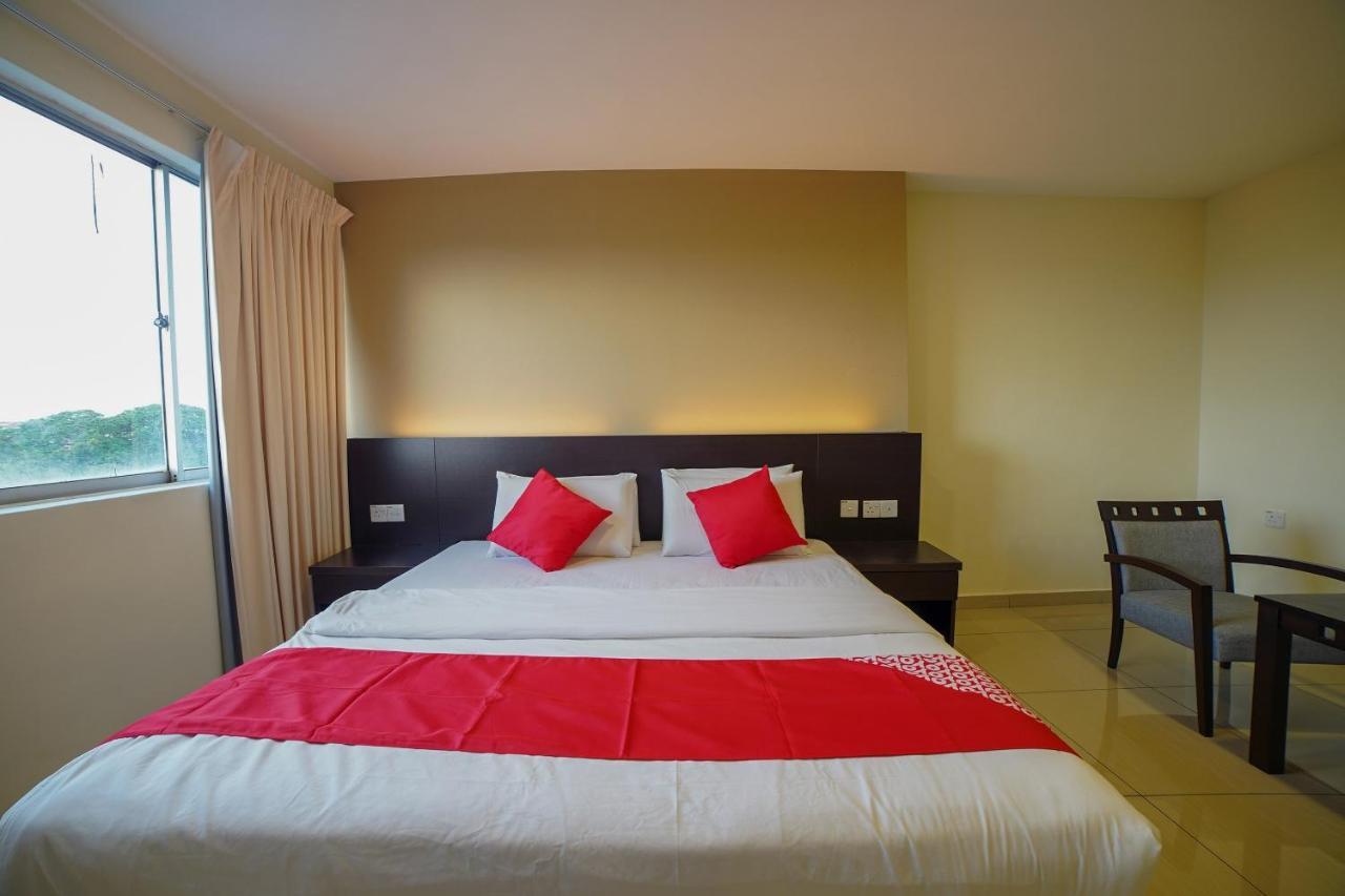 Oyo 89531 Villa Hotel سيغامات المظهر الخارجي الصورة