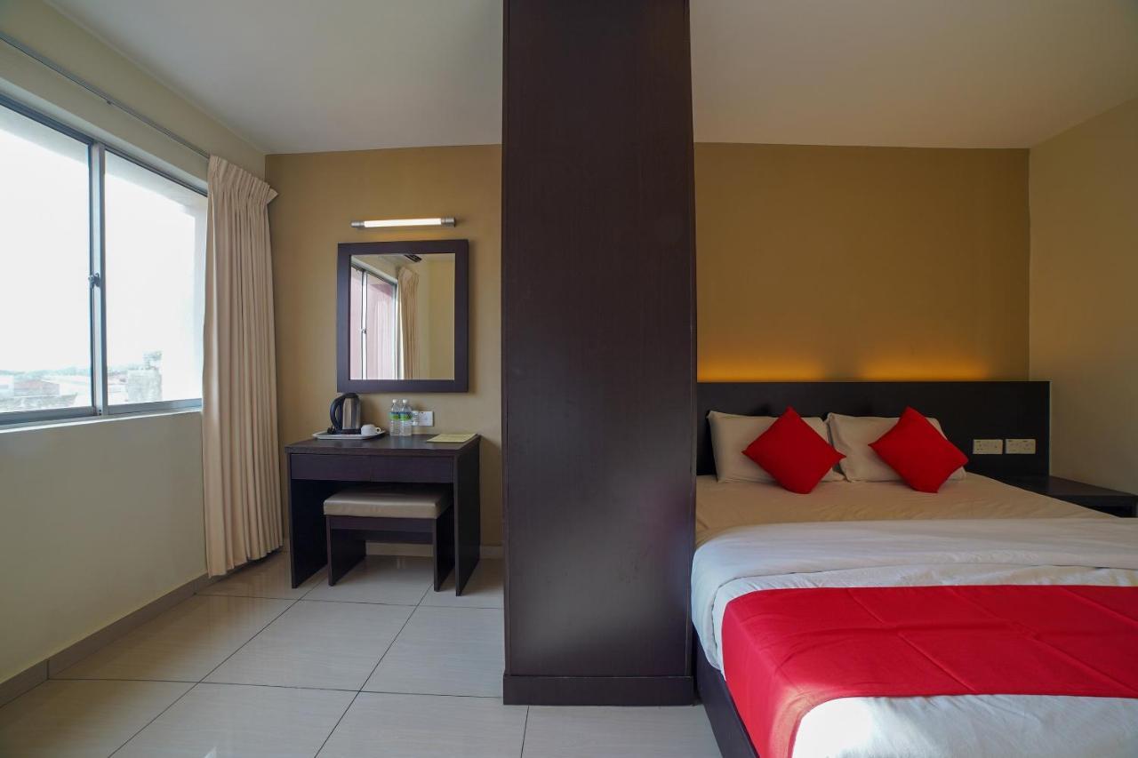 Oyo 89531 Villa Hotel سيغامات المظهر الخارجي الصورة
