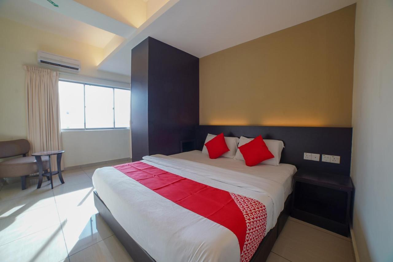Oyo 89531 Villa Hotel سيغامات المظهر الخارجي الصورة