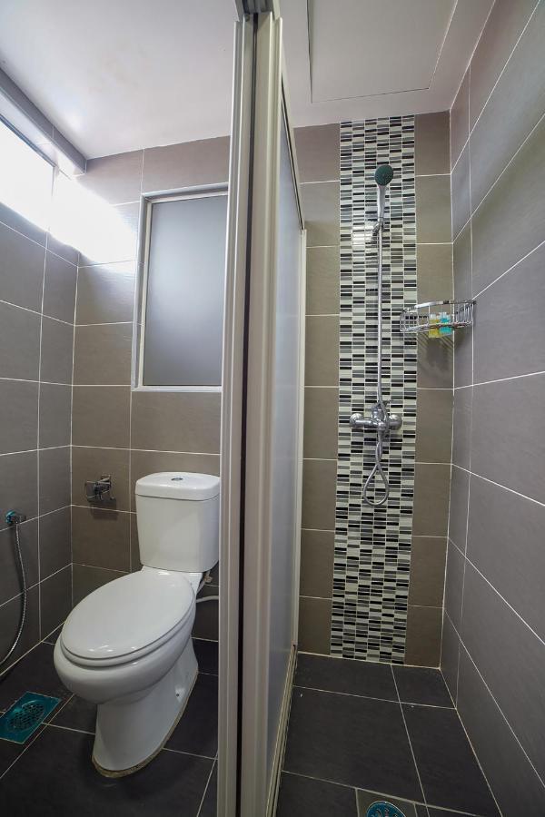 Oyo 89531 Villa Hotel سيغامات المظهر الخارجي الصورة